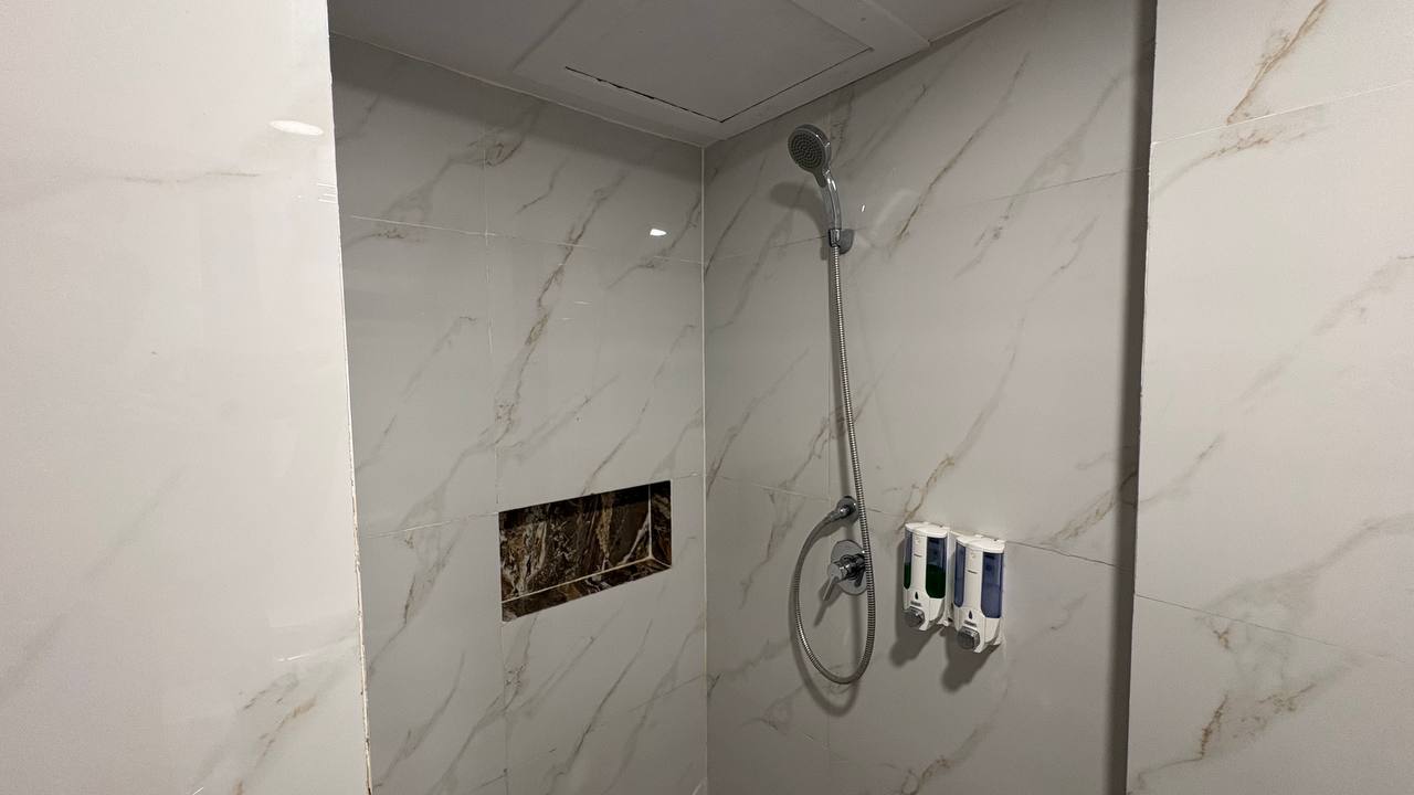 Kamar mandi Superior Double